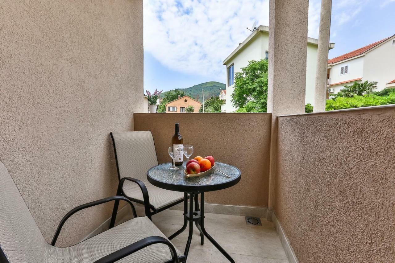 Villa Kosta Budva Luaran gambar
