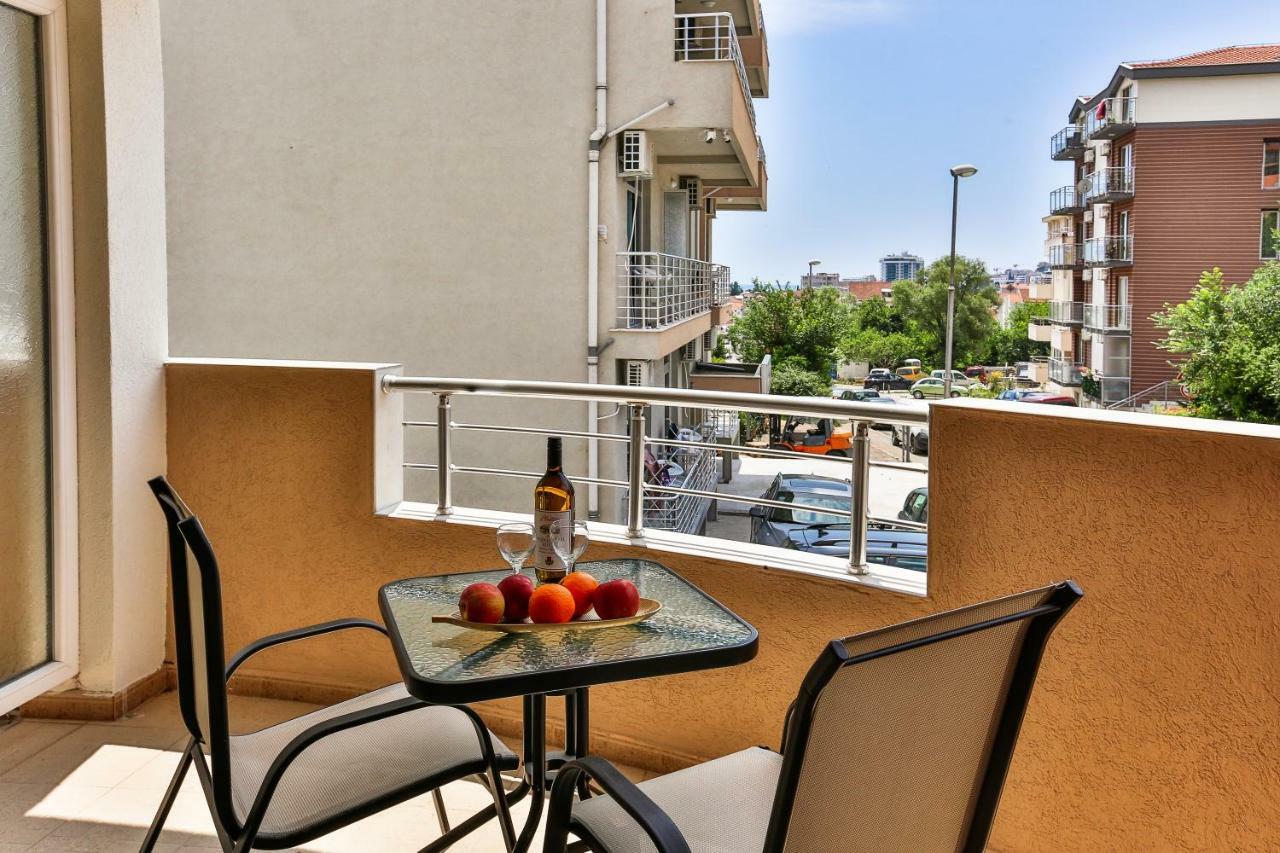 Villa Kosta Budva Luaran gambar