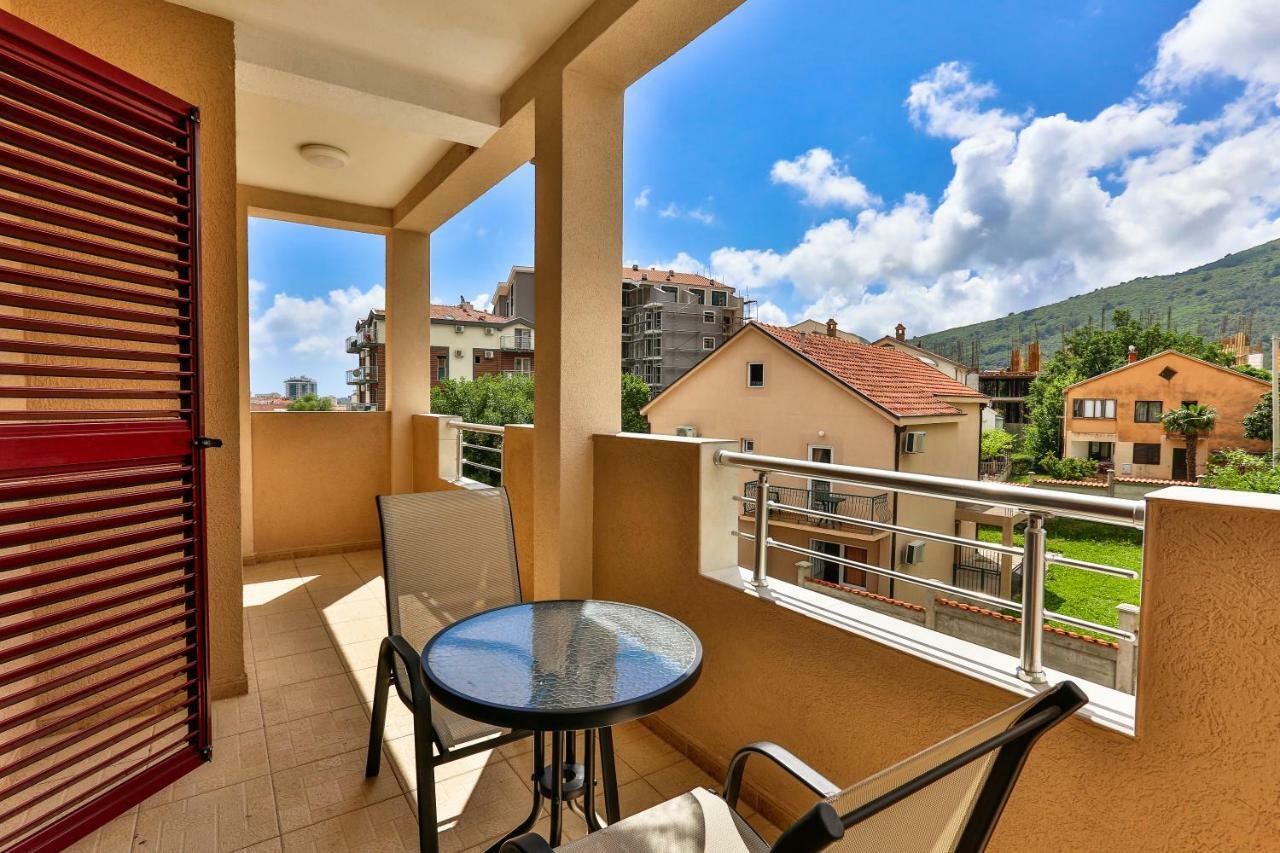Villa Kosta Budva Luaran gambar