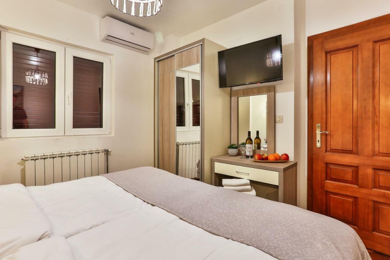 Villa Kosta Budva Luaran gambar