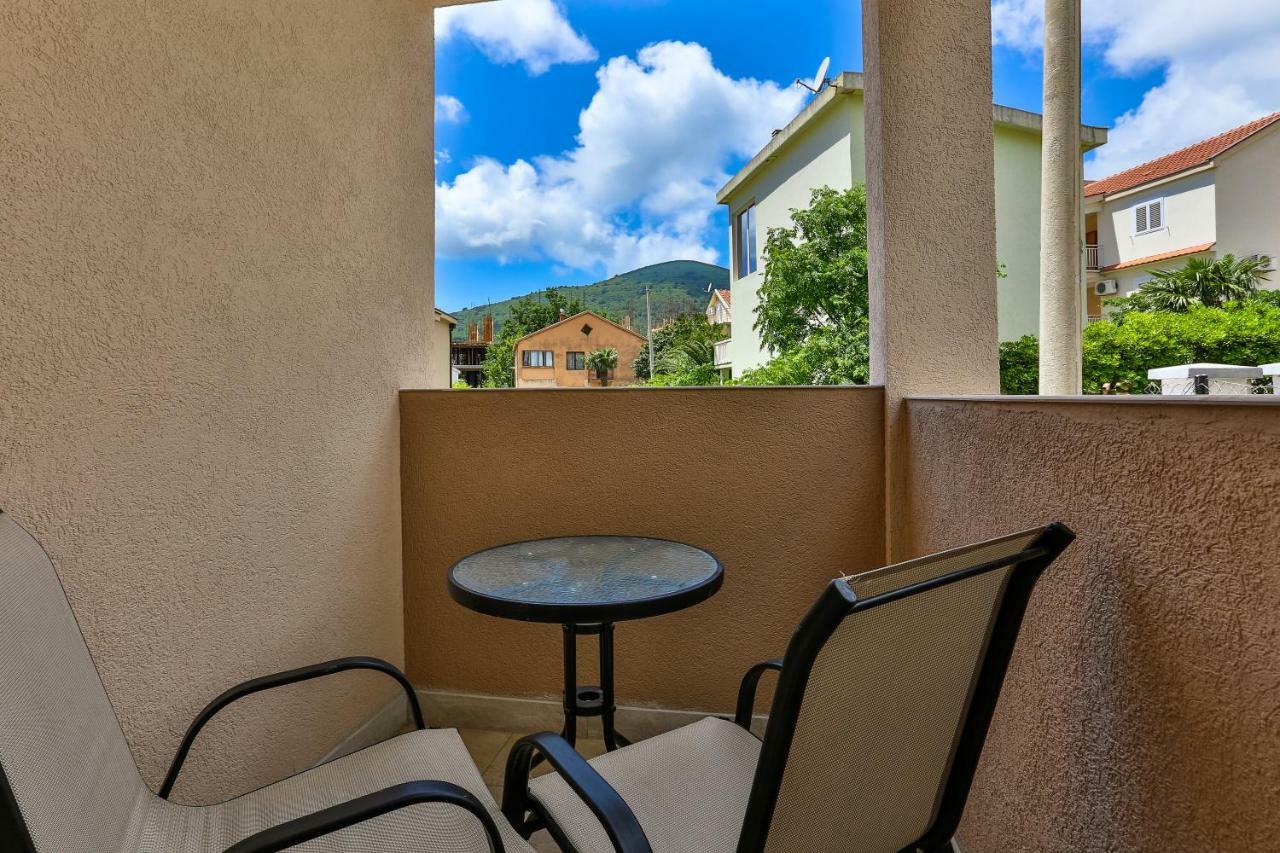 Villa Kosta Budva Luaran gambar